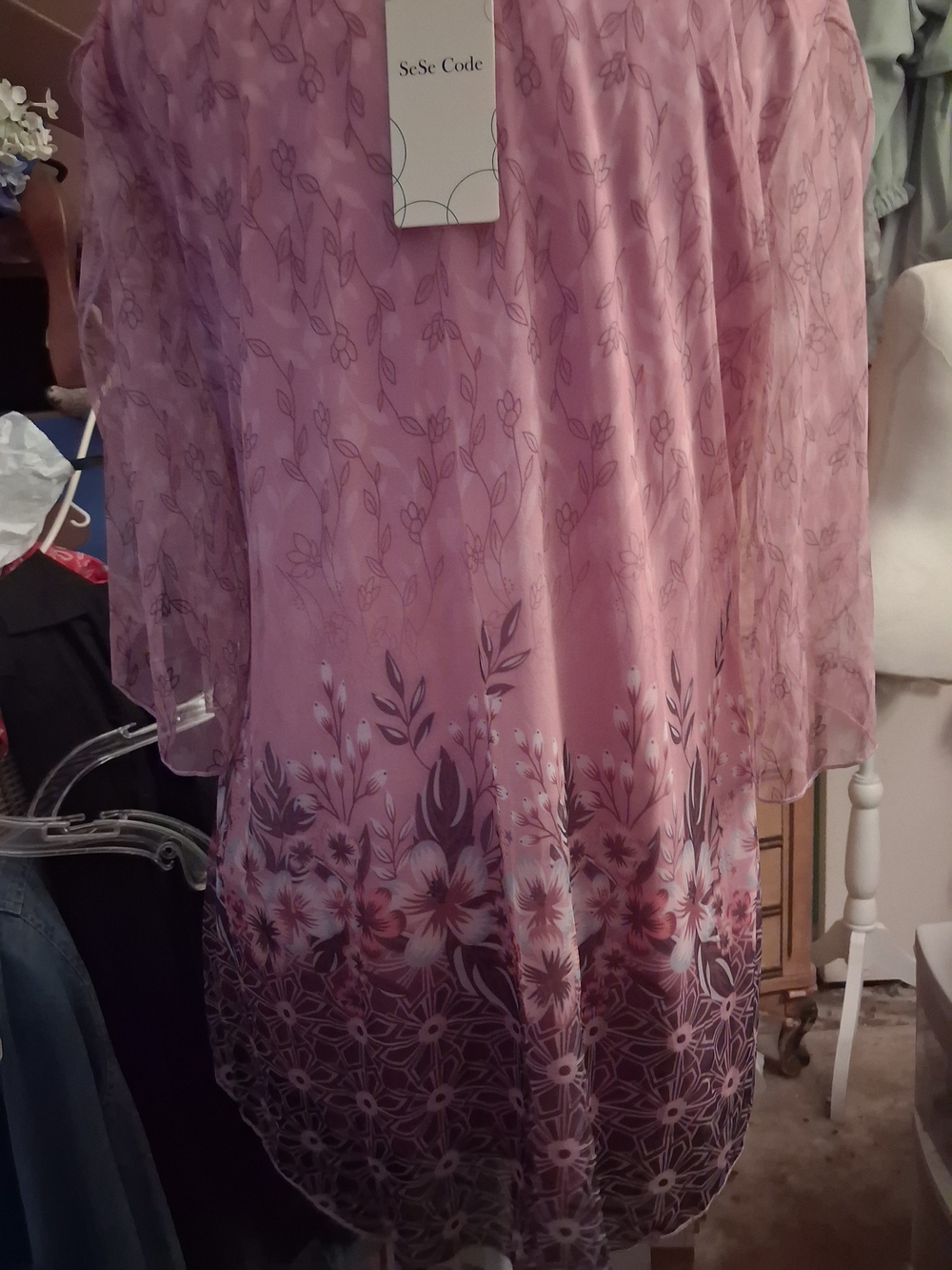Sheer Pink Floral Overlay STRETCH Tunic,bodice lined,3/4 open sleeves,size is  M - Picture 7 of 10